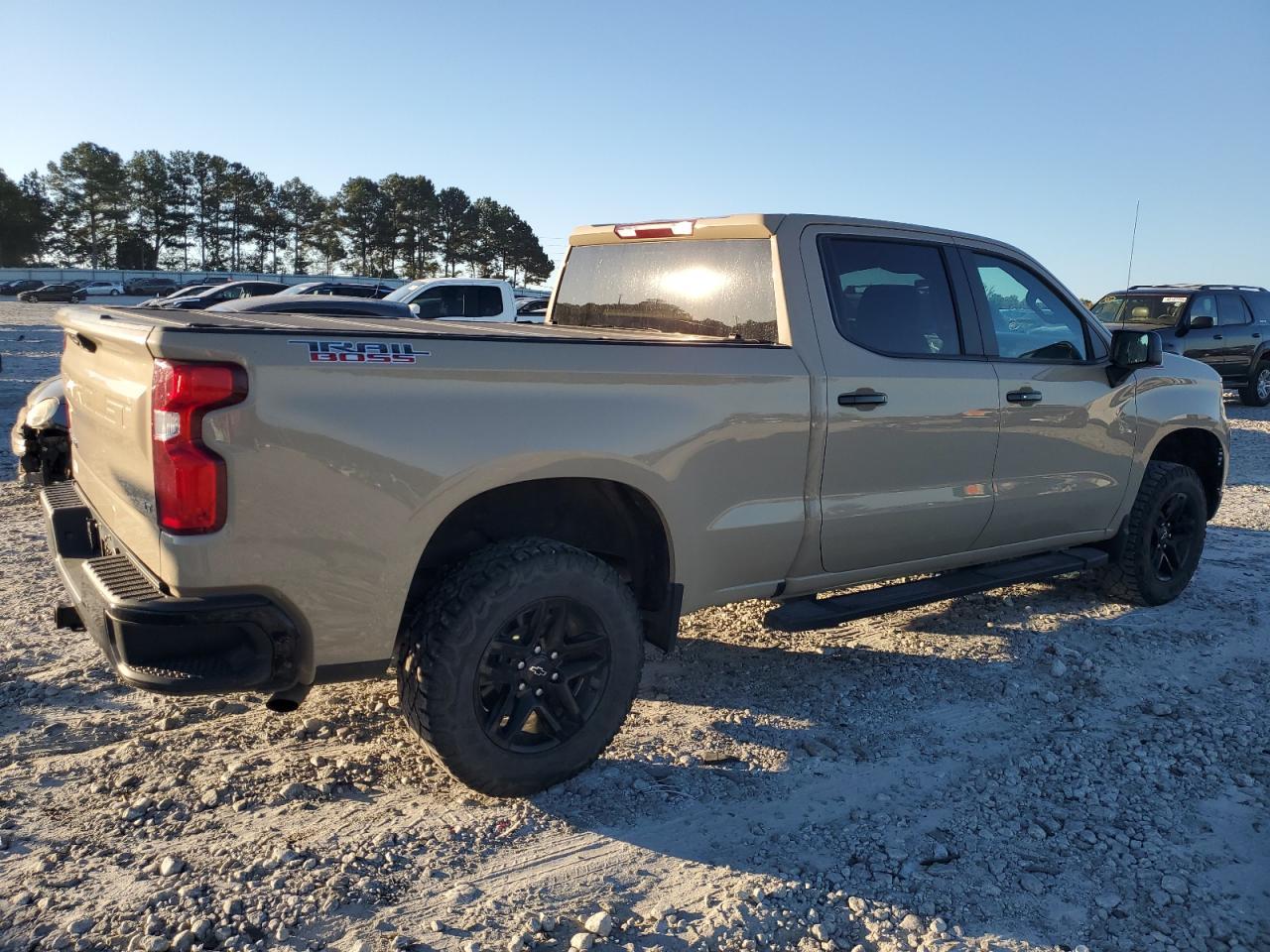 2022 Chevrolet Silverado K1500 Lt Trail Boss - Фото 3