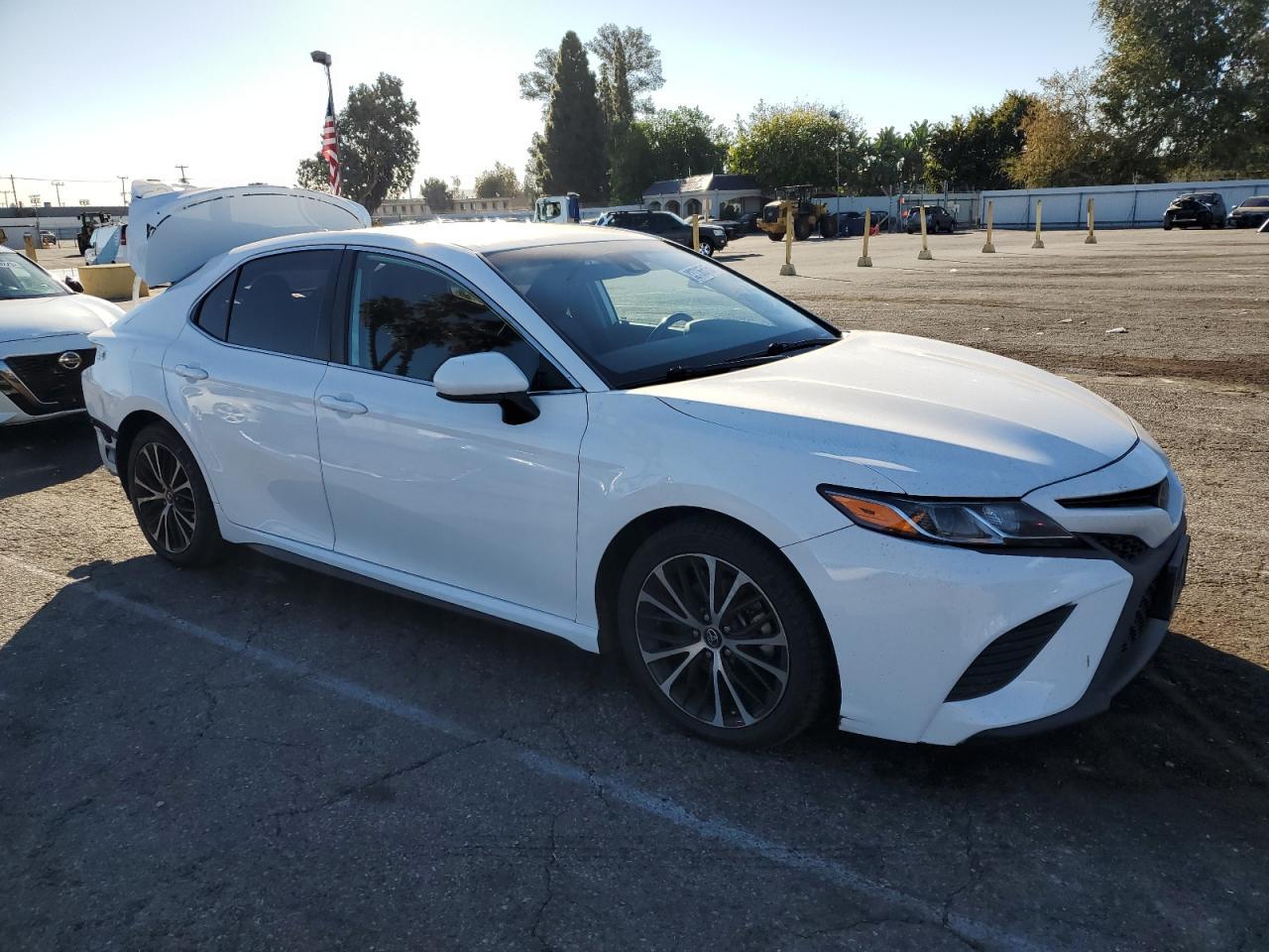 2019 Toyota Camry L - Фото 4