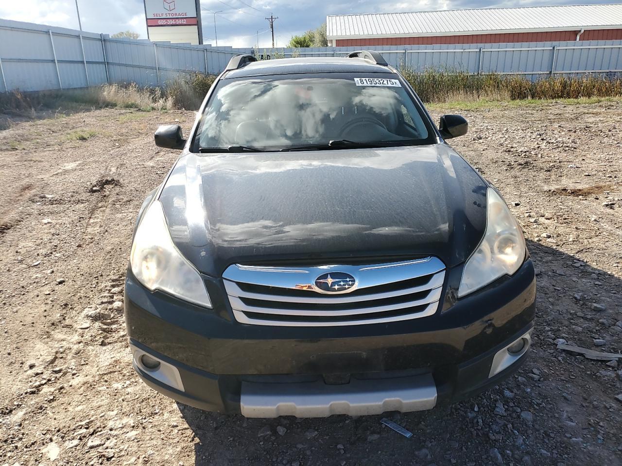 2011 Subaru Outback 3.6R Limited - Image 5