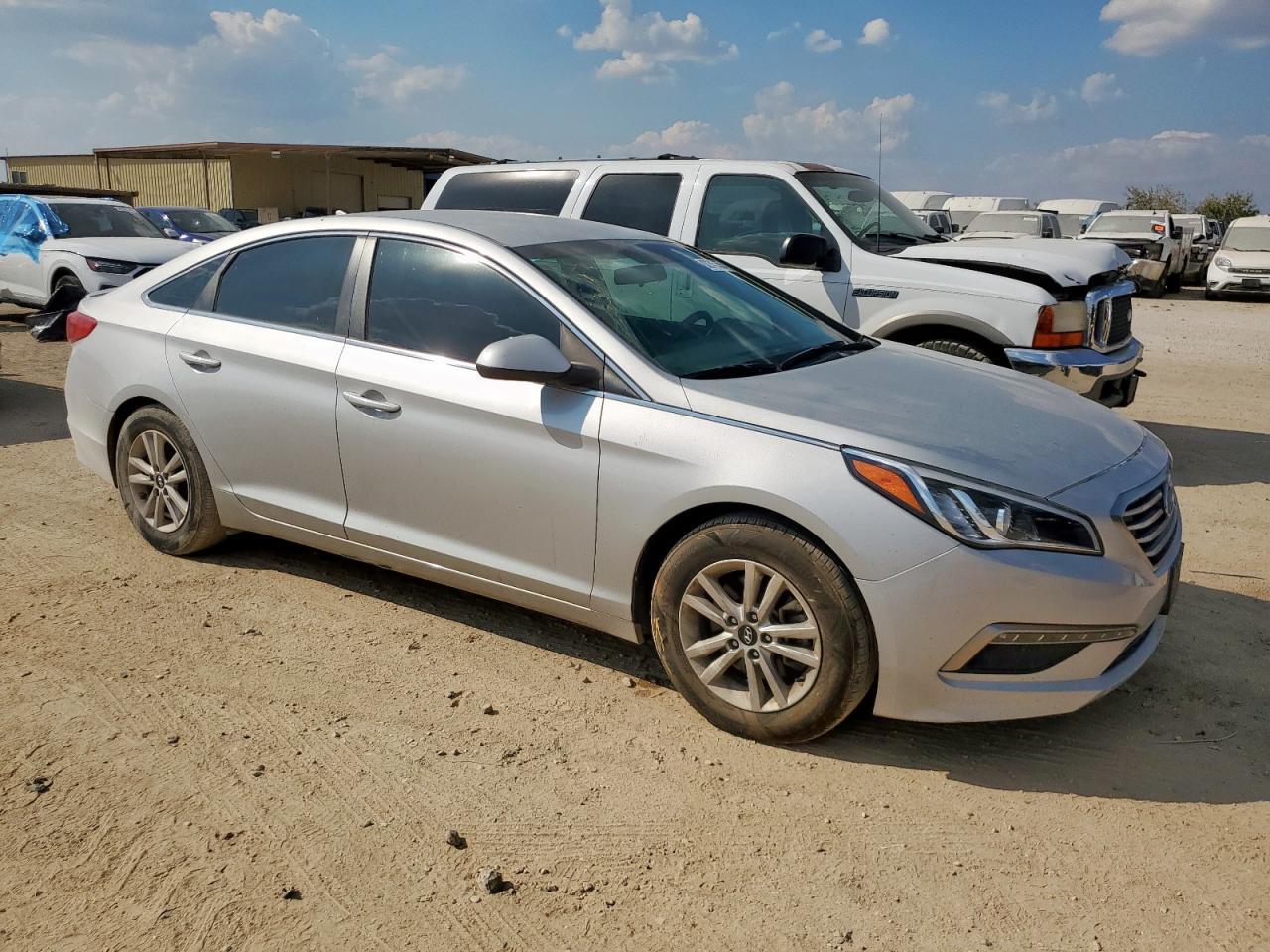 2015 Hyundai Sonata Se - Image 4