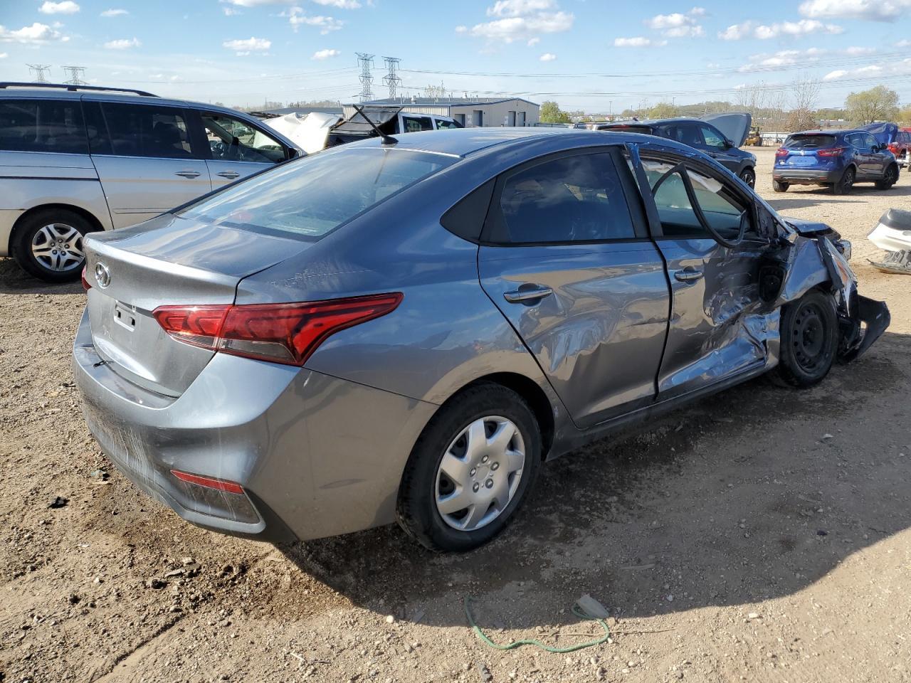 2018 Hyundai Accent Se - Фото 3