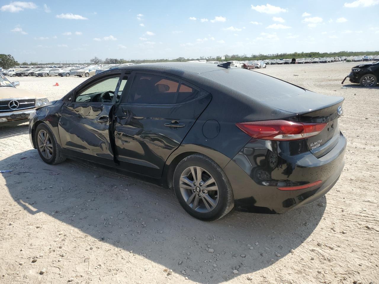 2017 Hyundai Elantra Se - Фото 2