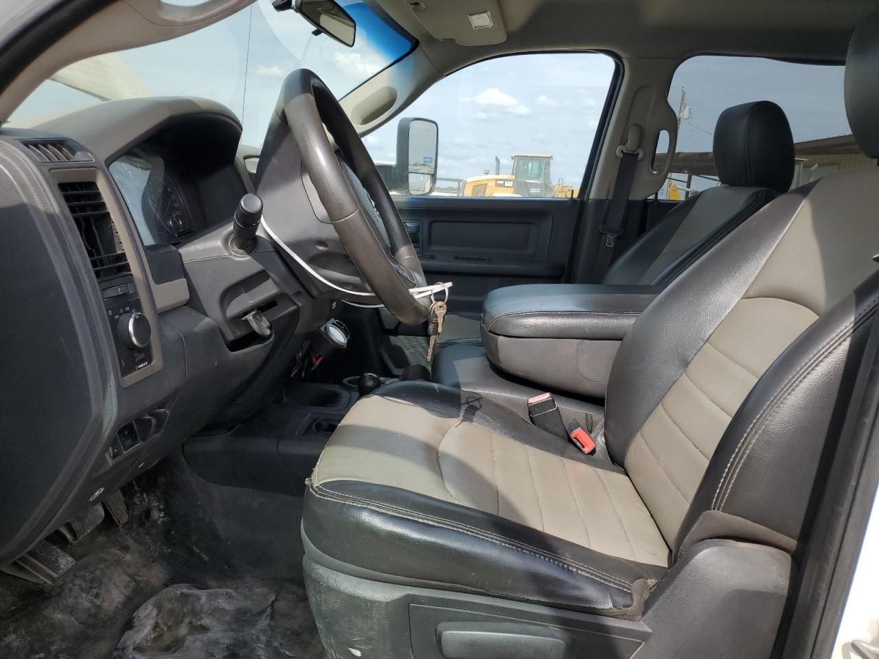 2012 Dodge Ram 5500 St - Image 7
