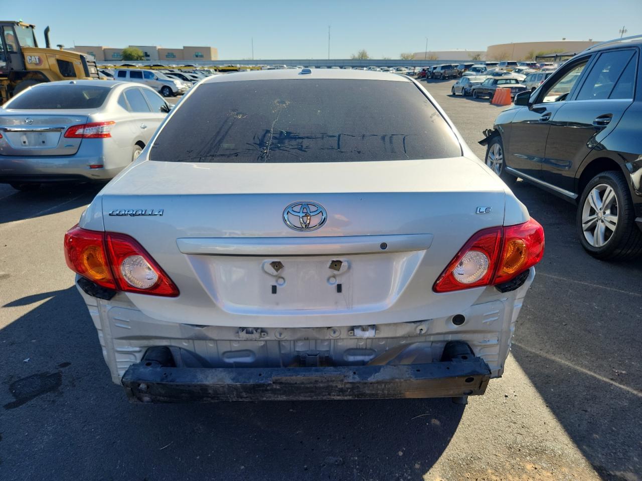 2010 Toyota Corolla Base - Фото 6