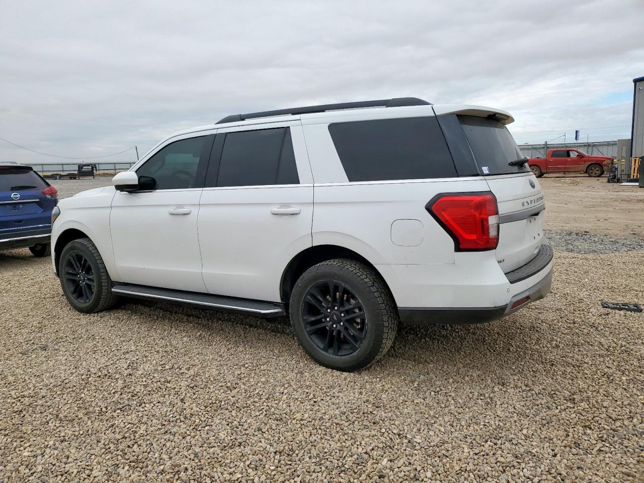 2023 Ford Expedition Xlt - Фото 2