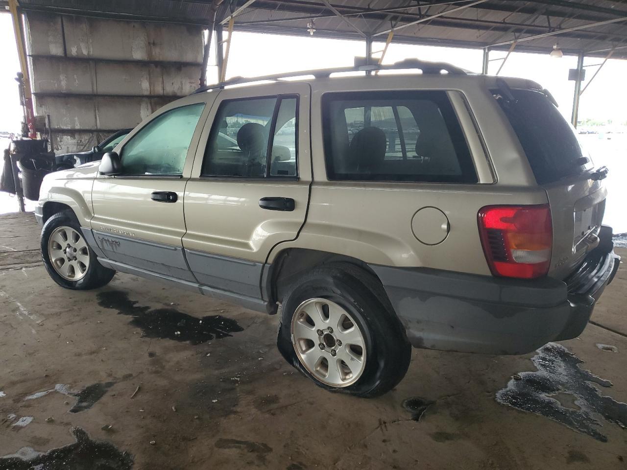2001 Jeep Grand Cherokee Laredo - Image 2