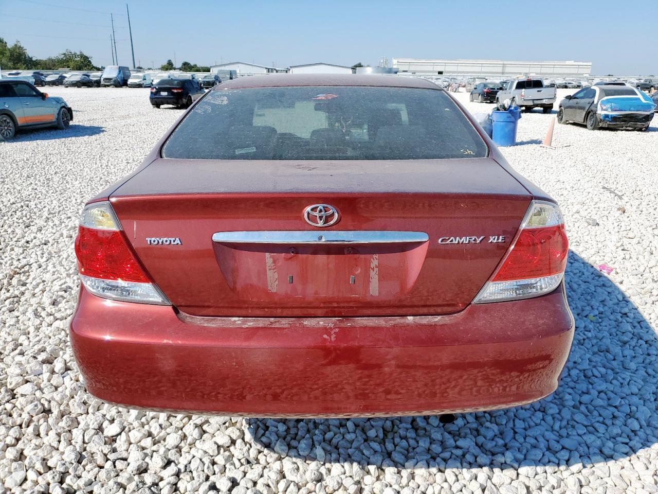 2005 Toyota Camry Le - Фото 6