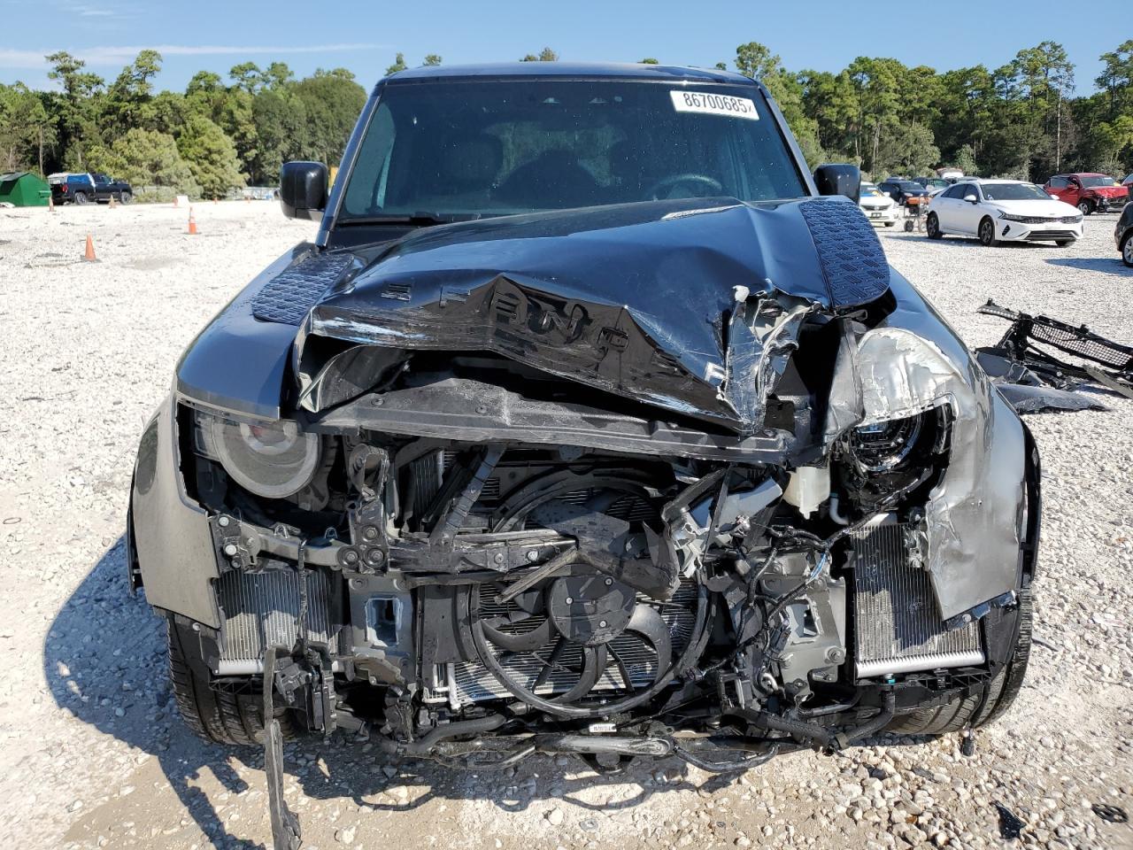 2025 Land Rover Defender 110 X - Image 5