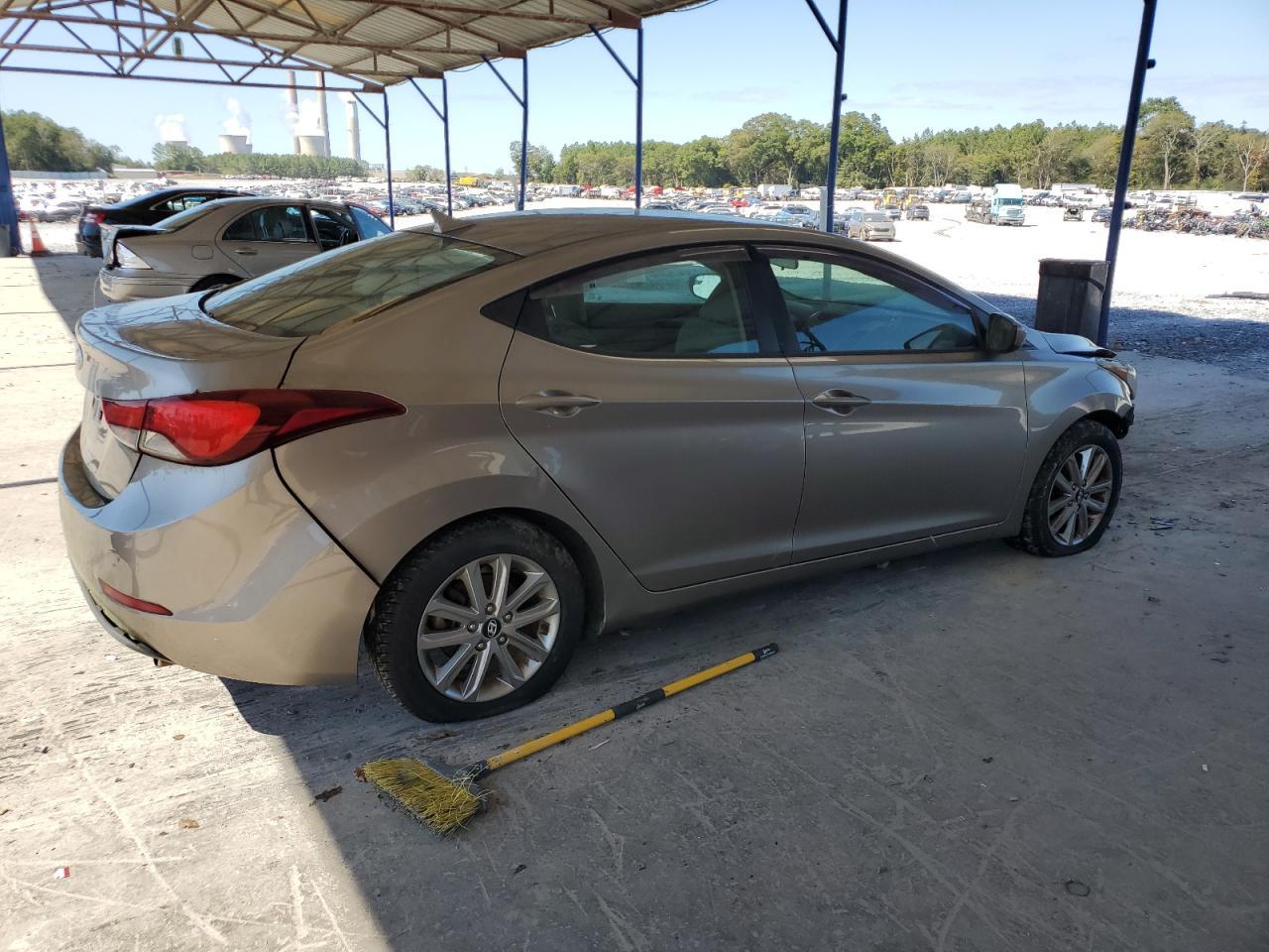 2014 Hyundai Elantra Se - Фото 3