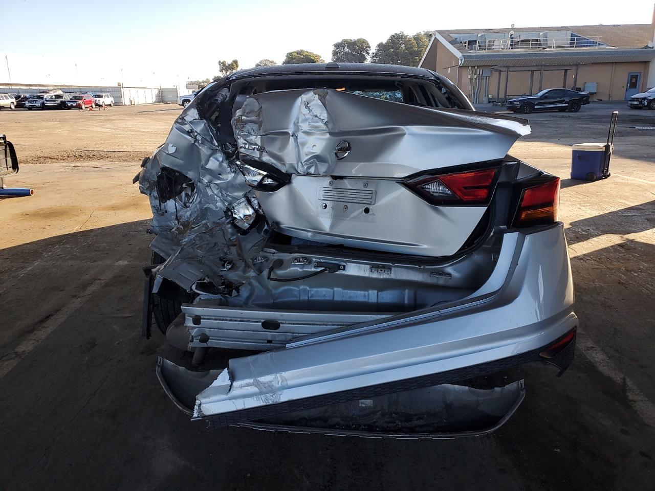 2020 Nissan Altima S - Фото 6