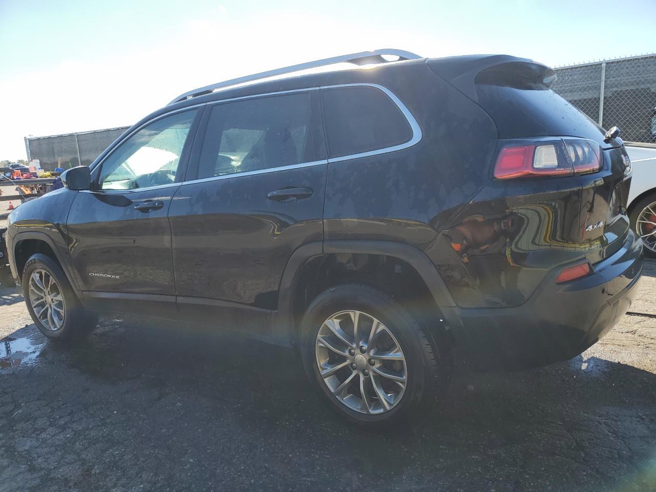 2020 Jeep Cherokee Latitude Plus - Фото 2
