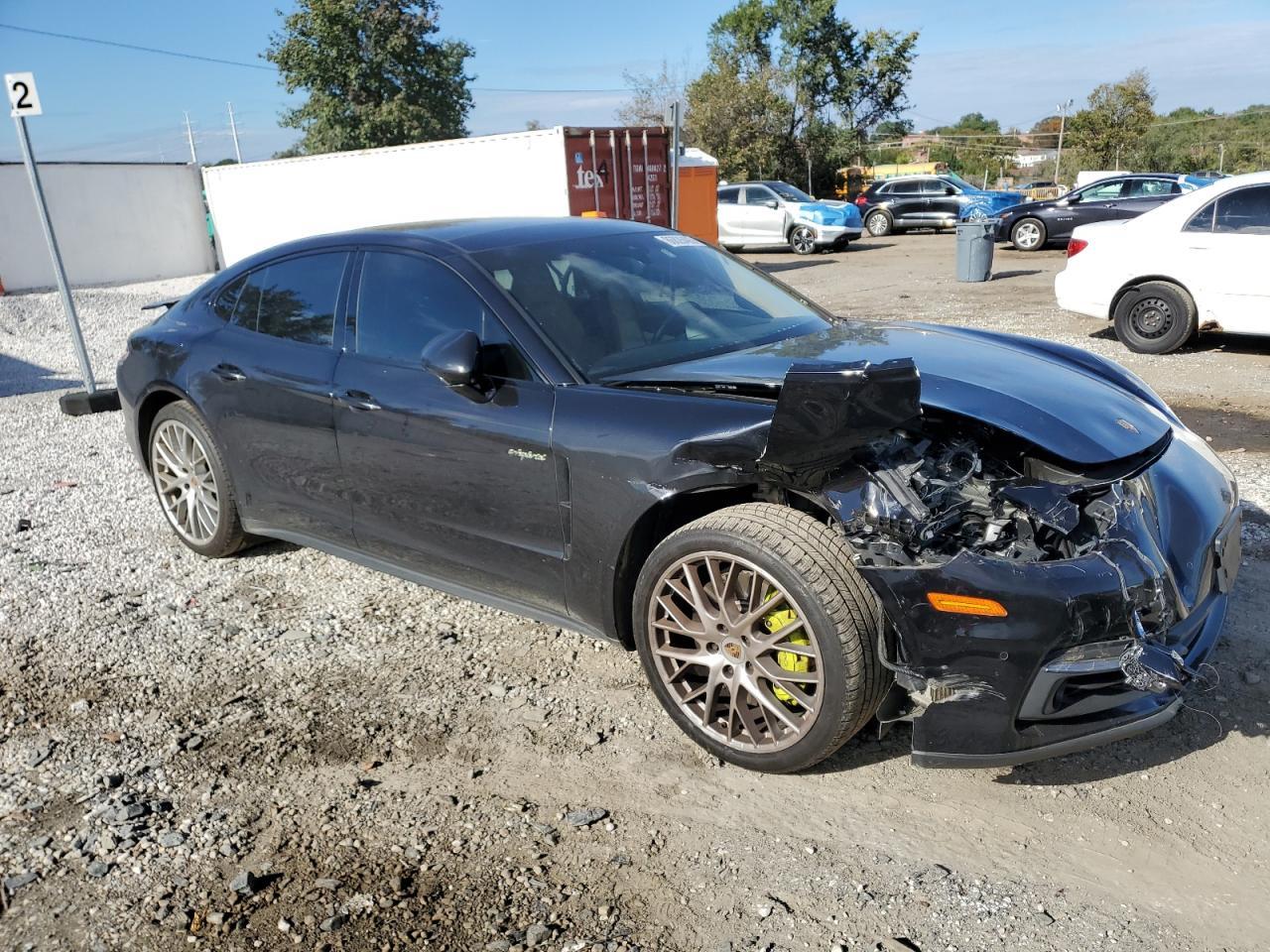 2018 Porsche Panamera 4 E-Hybrid - Фото 4