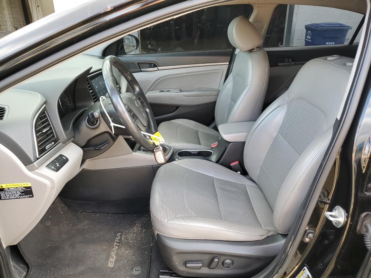 2017 Hyundai Elantra Se - Image 7