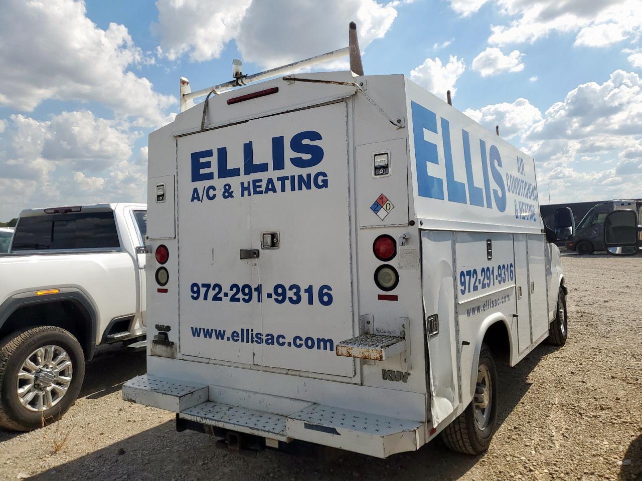 2010 Chevrolet Express G3500 - Фото 3