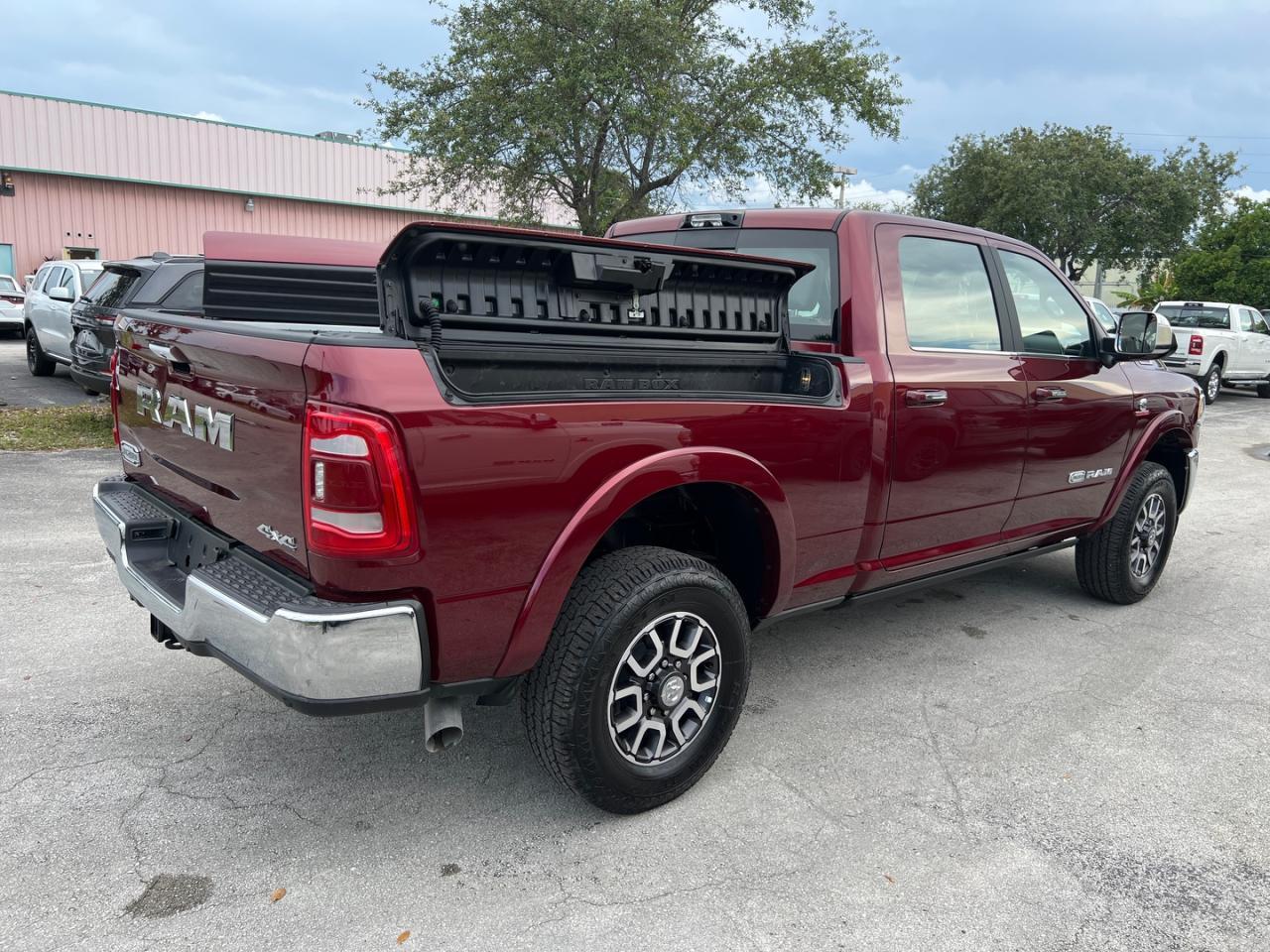 2022 Ram 3500 Longhorn - Фото 4