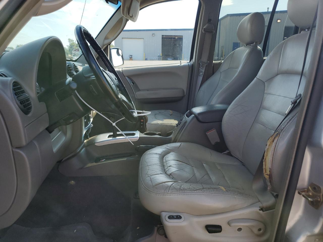 2002 Jeep Liberty Limited - Image 7