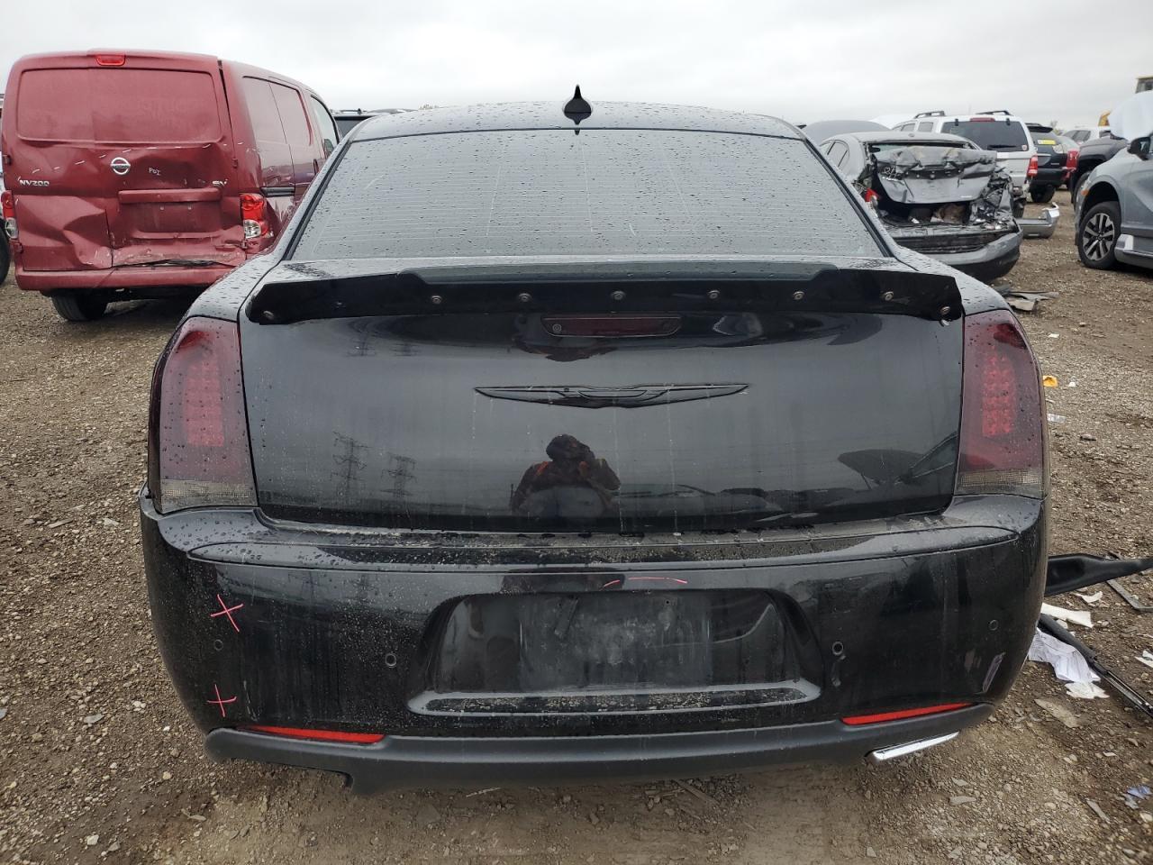 2016 Chrysler 300 S - Фото 6