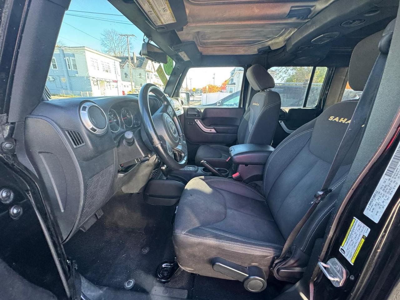 2014 Jeep Wrangler Unlimited Sahara - Image 5