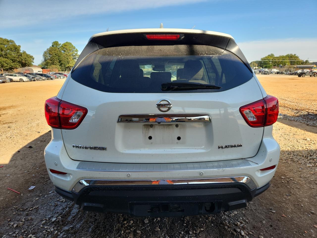 2019 Nissan Pathfinder S - Image 6