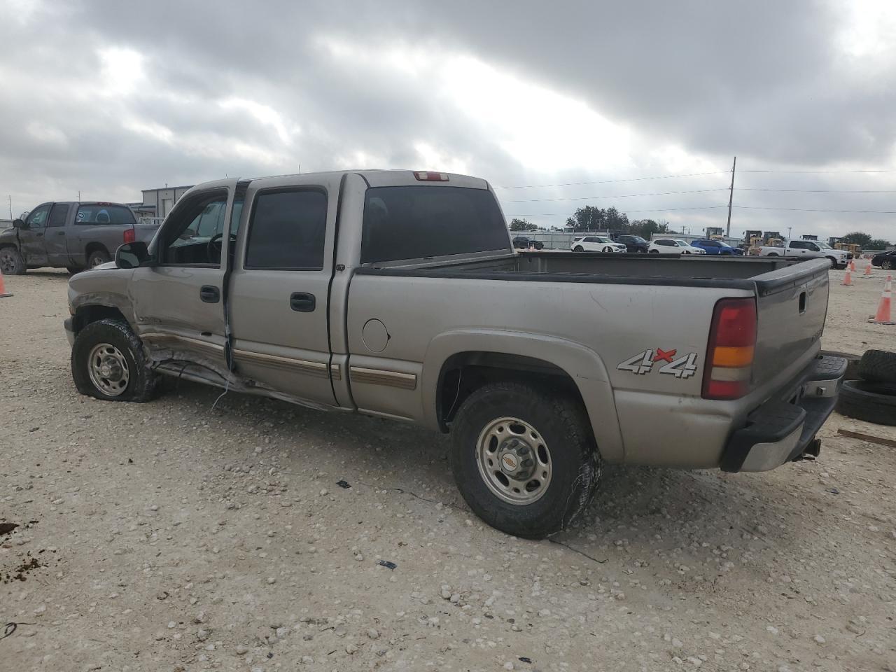 2001 Chevrolet Silverado K1500 Heavy Duty - Фото 2