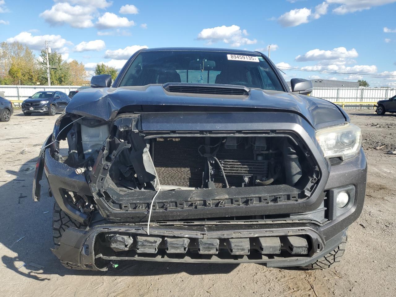2017 Toyota Tacoma Double Cab - Image 5