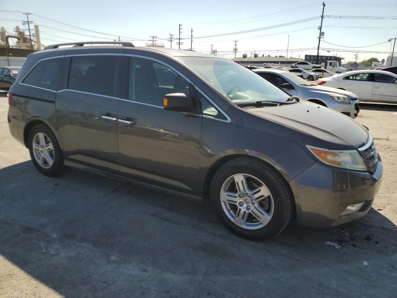 2011 Honda Odyssey Touring - Фото 4