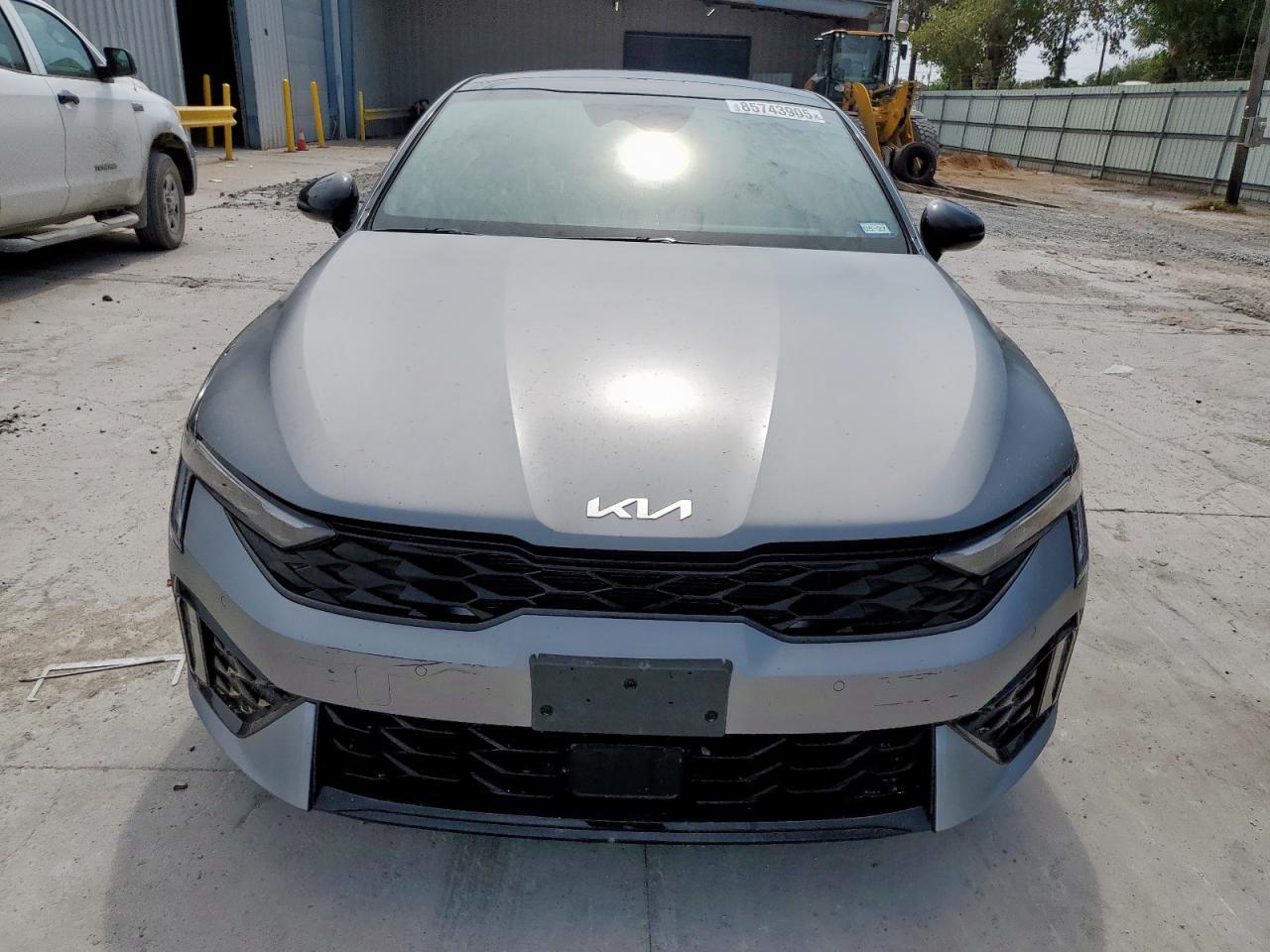 2025 Kia K5 Gt Line - Image 5