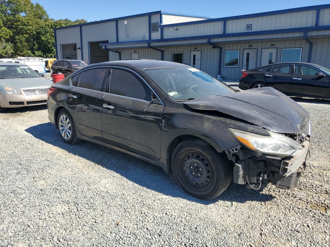2017 Nissan Altima 2.5 - Image 4