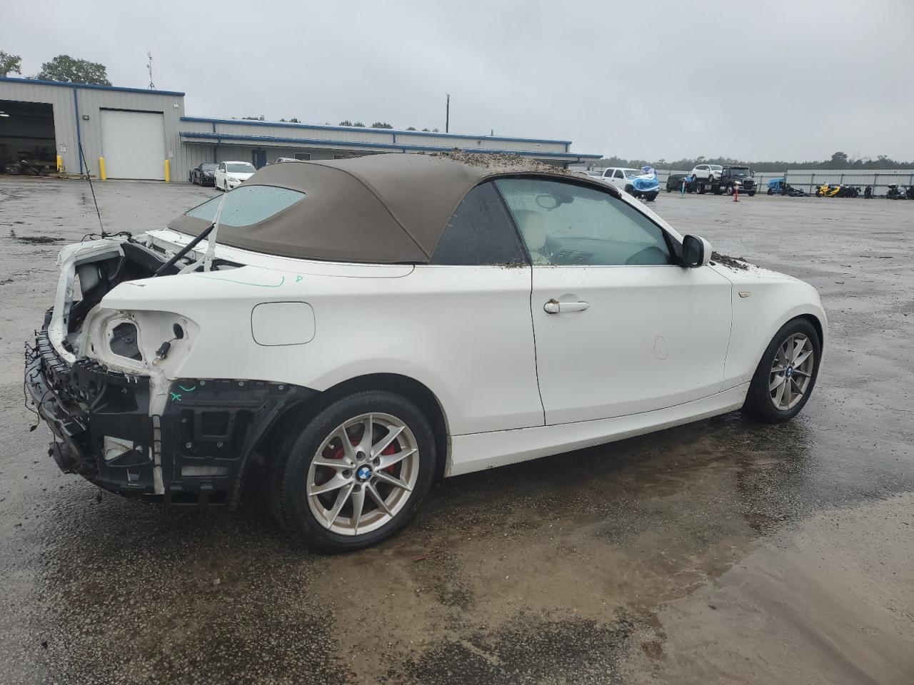 2011 BMW 128 I - Image 3