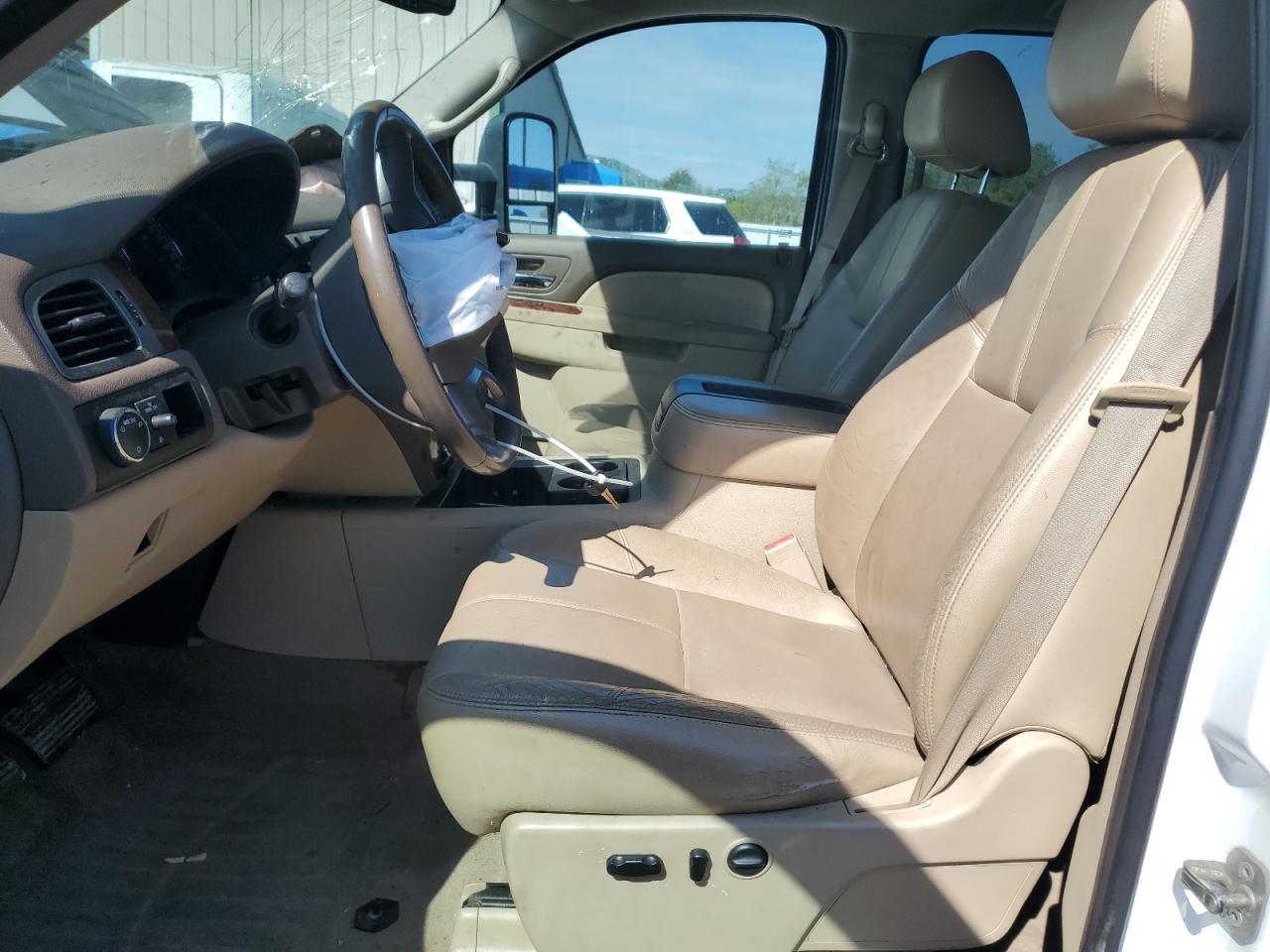 2012 Chevrolet Silverado C2500 Heavy Duty Ltz - Image 7