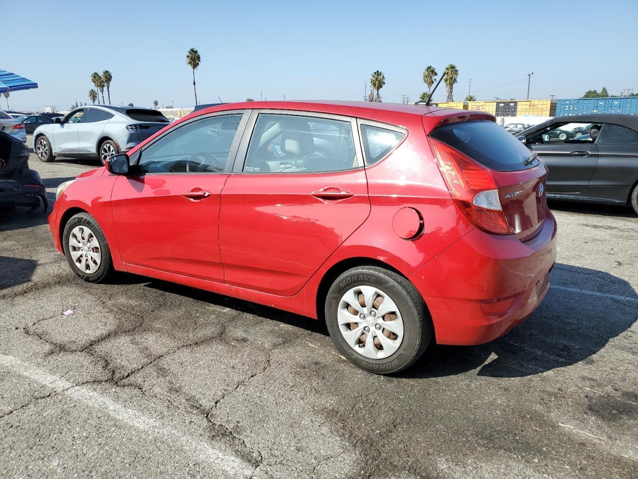 2016 Hyundai Accent Se - Фото 2