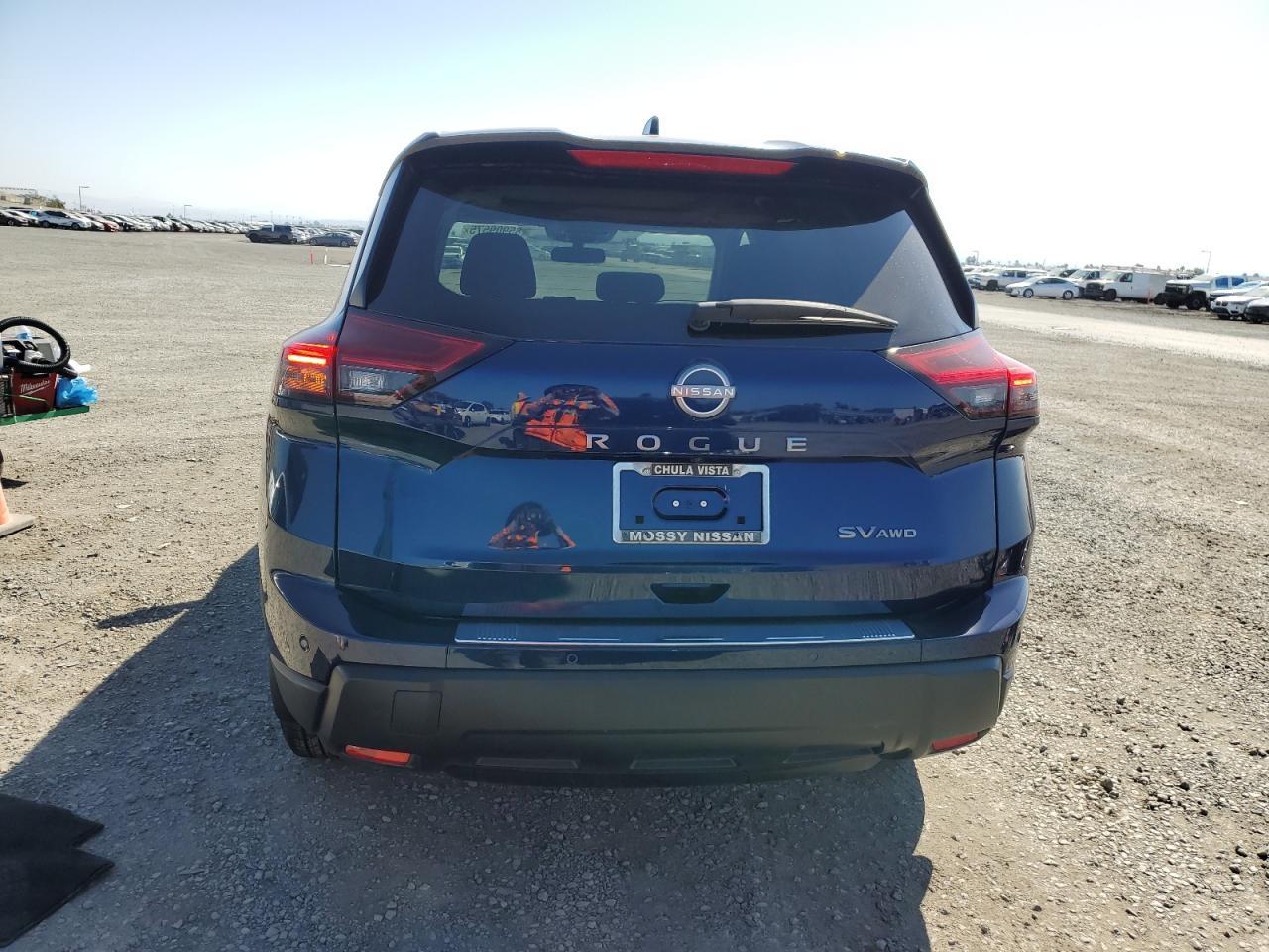 2024 Nissan Rogue Sv - Фото 6