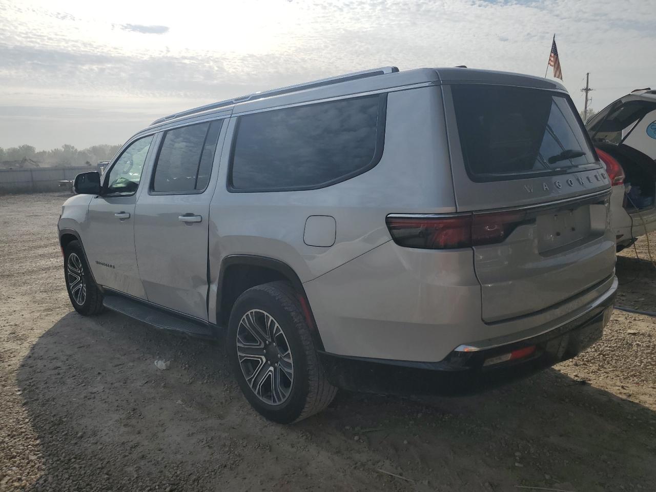 2024 Jeep Wagoneer L Series Ii - Фото 2