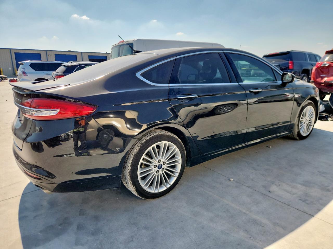 2017 Ford Fusion Titanium Hev - Фото 3