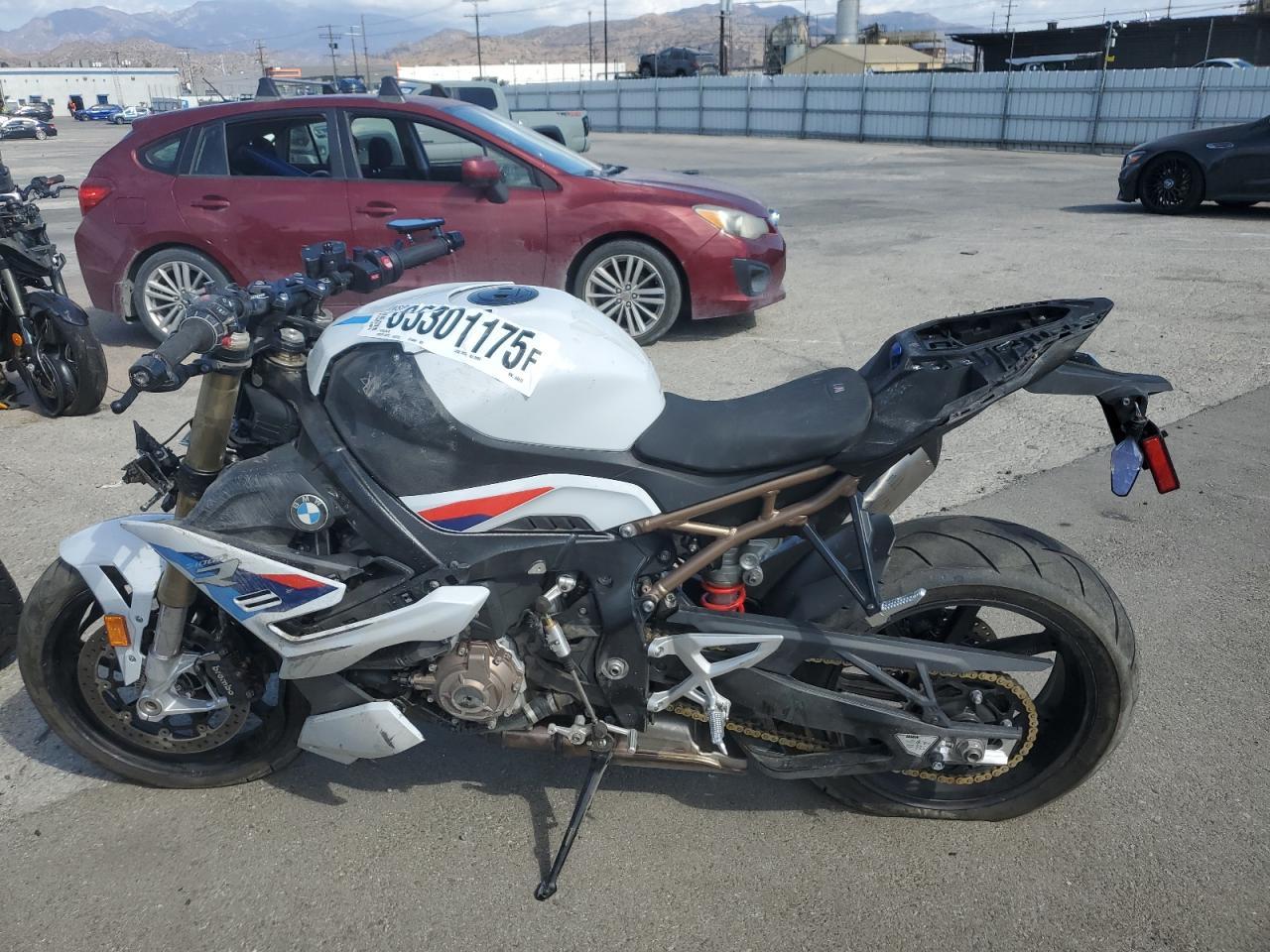 2024 BMW S 1000 R - Image 3