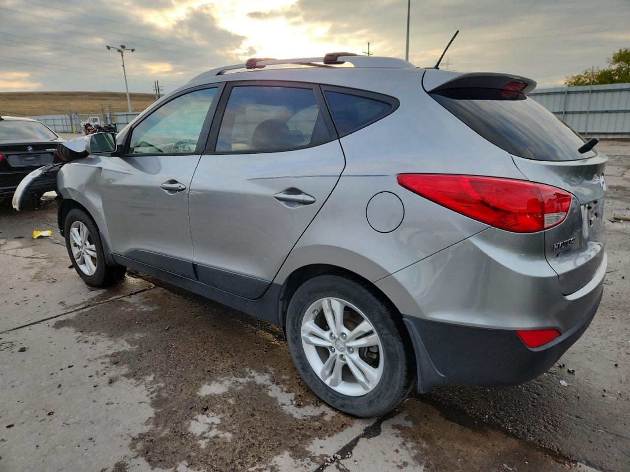 2012 Hyundai Tucson Gls - Image 2