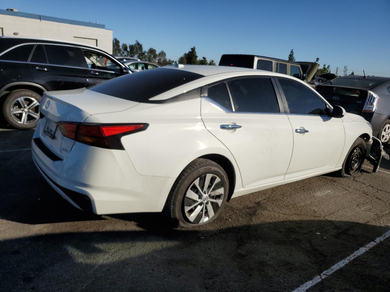 2020 Nissan Altima S - Image 3