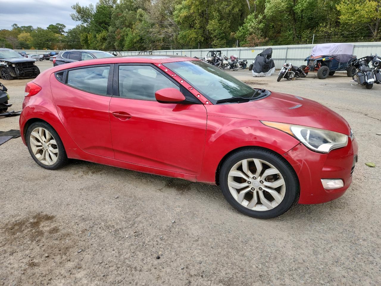 2013 Hyundai Veloster - Image 4
