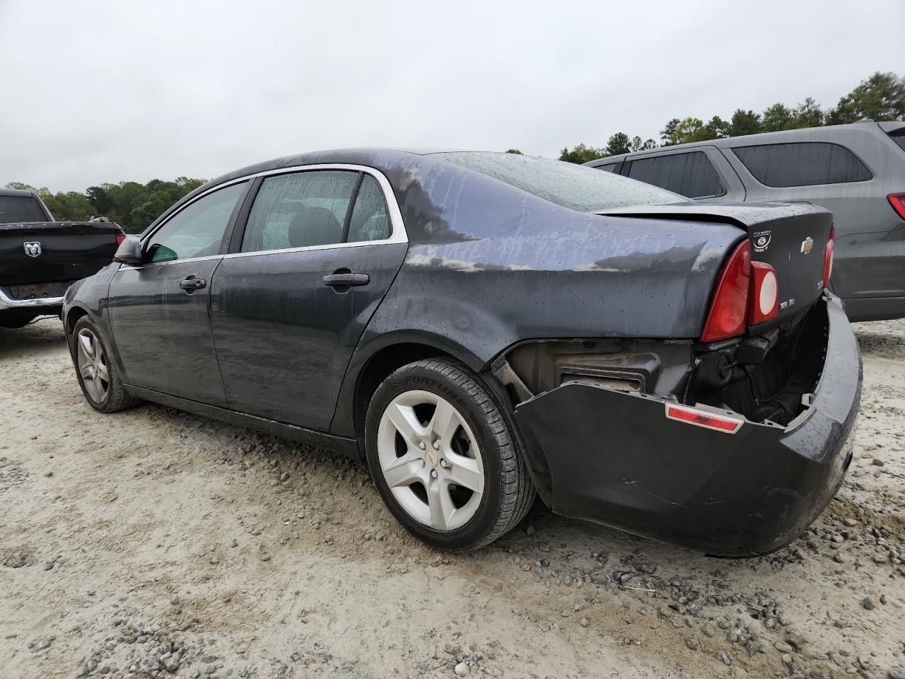 2011 Chevrolet Malibu Ls - Image 2