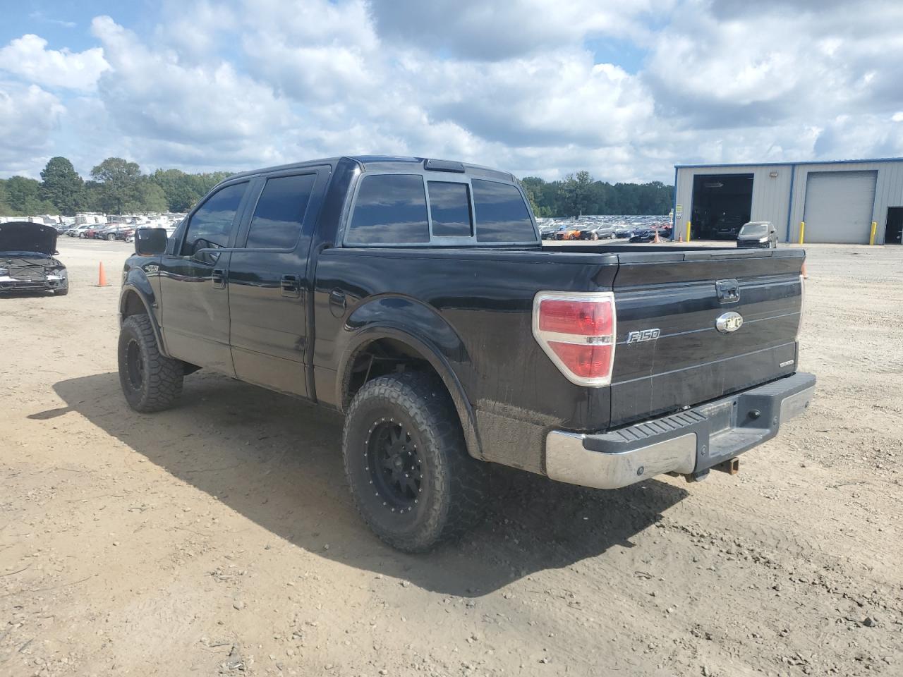 2011 Ford F150 Supercrew - Фото 2
