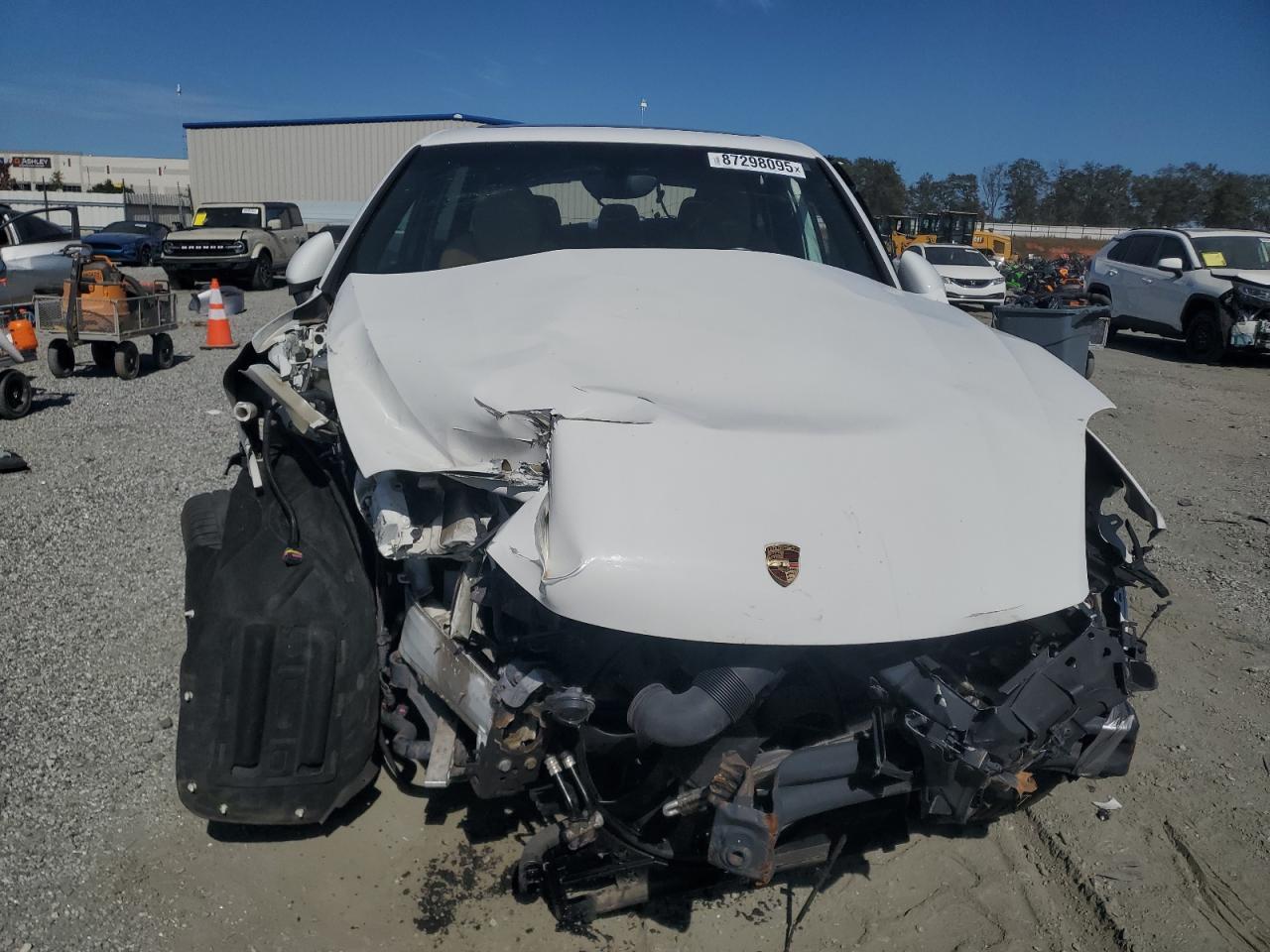 2018 Porsche Cayenne - Image 5