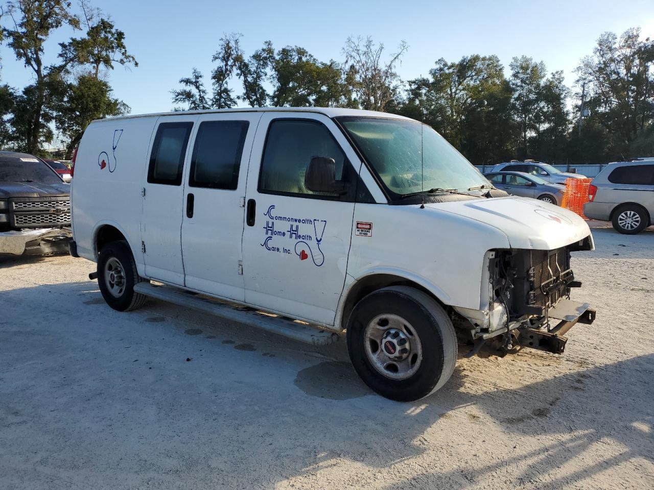 2017 GMC Savana G2500 - Image 4