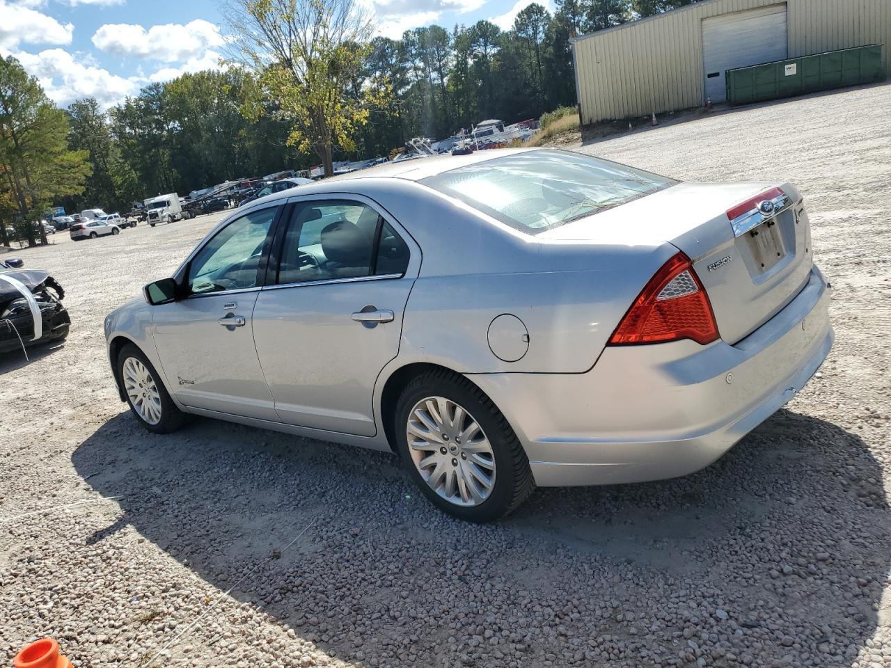 2012 Ford Fusion Hybrid - Image 2