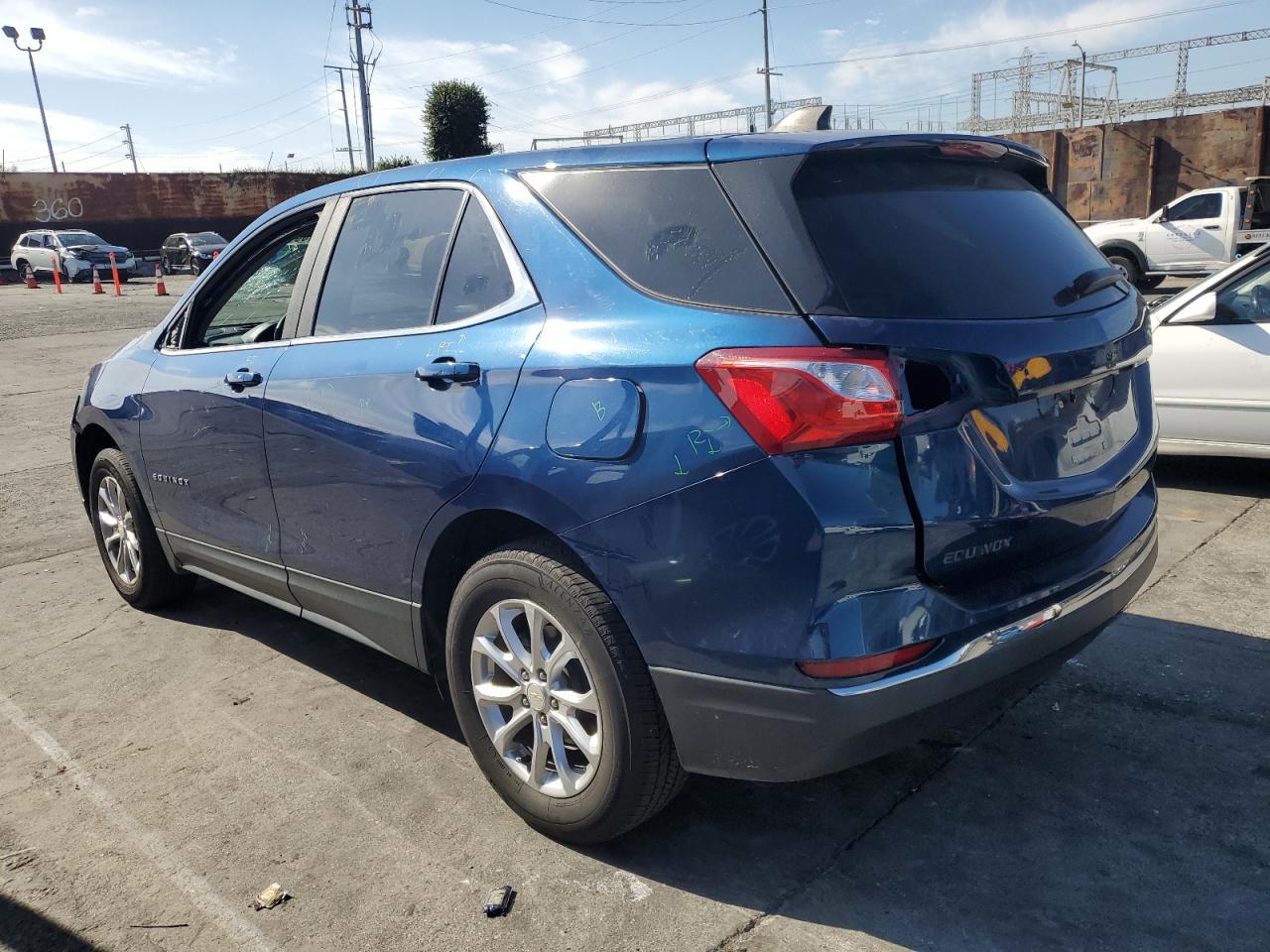 2021 Chevrolet Equinox Lt - Фото 2
