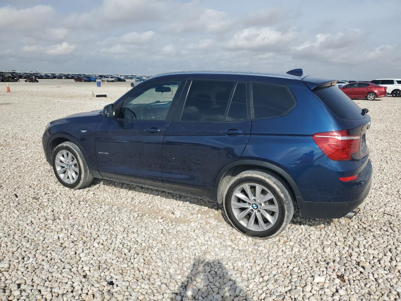 2016 BMW X3 Sdrive28I - Фото 2
