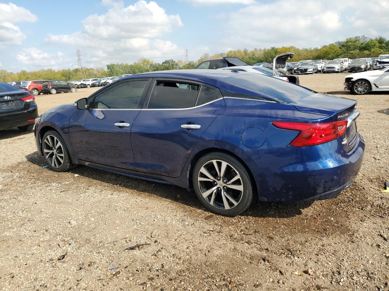 2018 Nissan Maxima 3.5S - Image 2