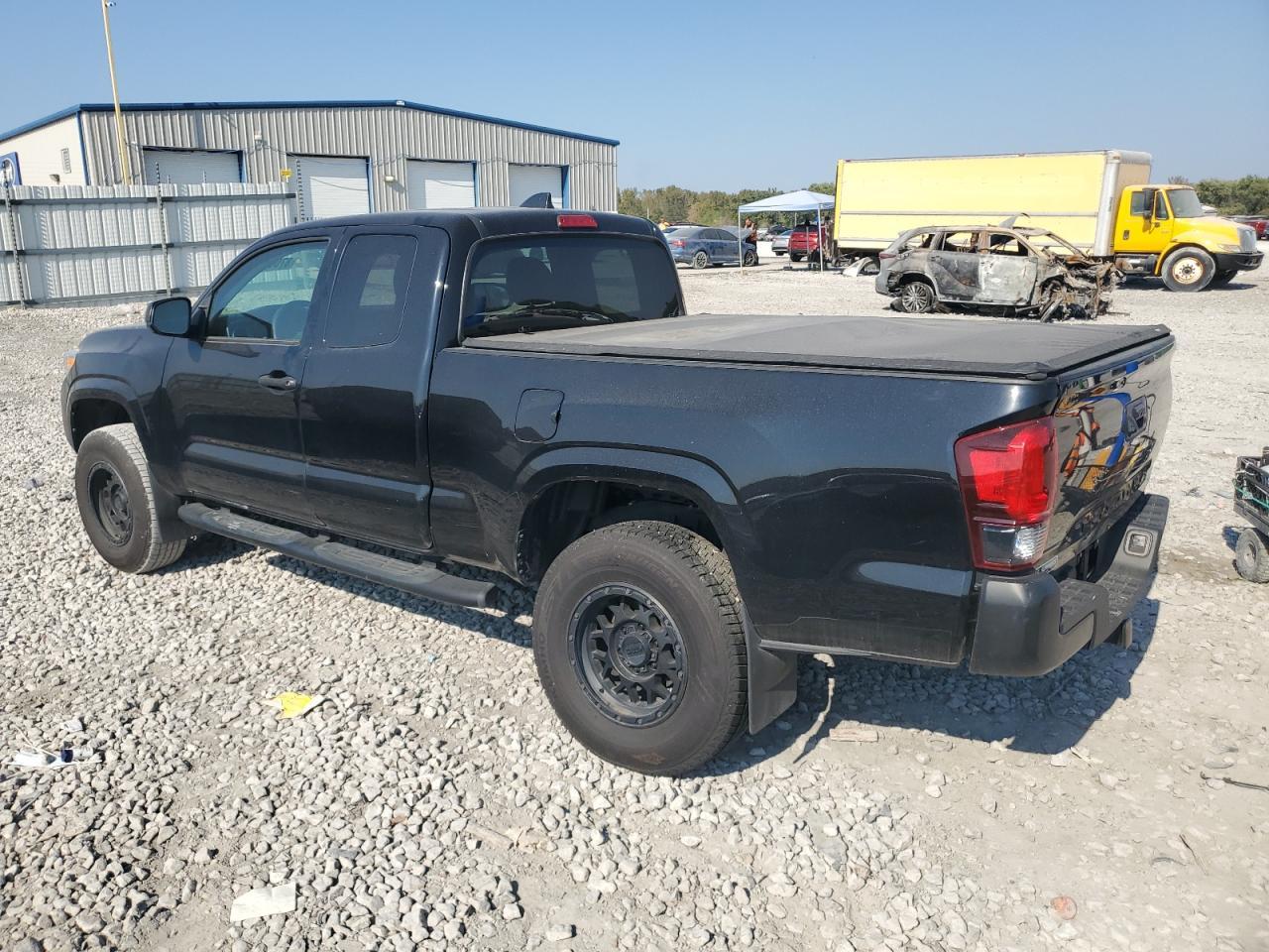 2022 Toyota Tacoma Access Cab - Фото 2