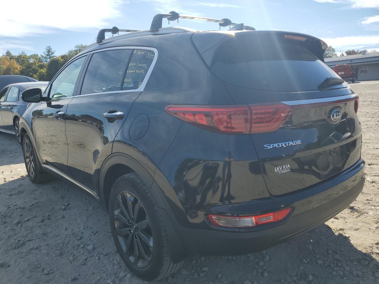 2018 Kia Sportage Ex - Image 2