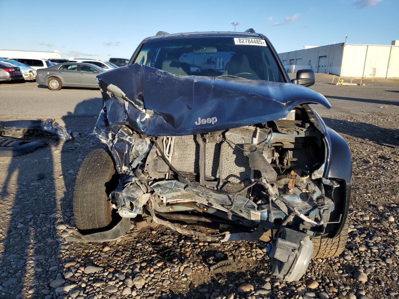 2004 Jeep Liberty Sport - Фото 5