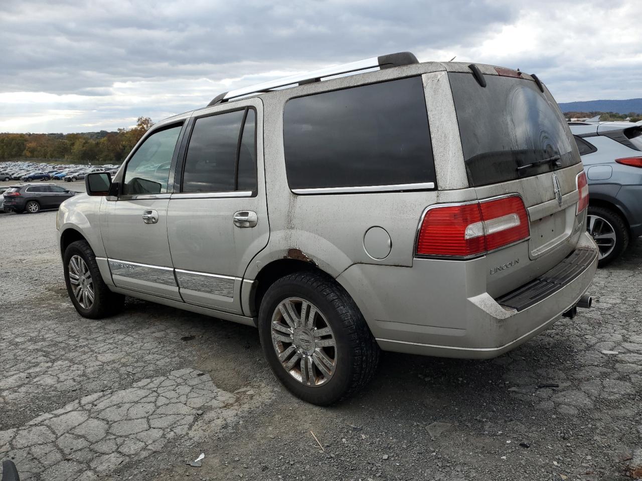 2007 Lincoln Navigator - Фото 2
